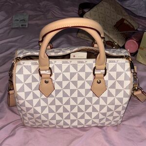 Elegant Geometric Satchel - Cream and Tan